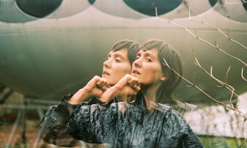 Cate Le Bon - la cantautrice gallese arriva in Italia la prossima settimana con il suo nuovo lavoro, 